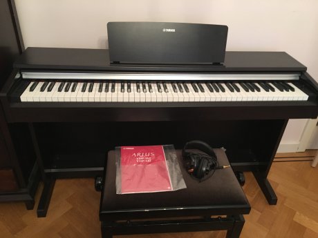 帰国売り Yamaha 電子ピアノ(美品)